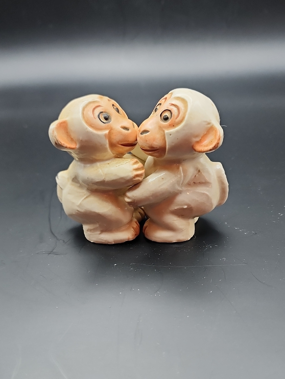 Vintage  Hugging Monkeys MCM Salt And Pepper Shakers  Japan Called HUGGIES